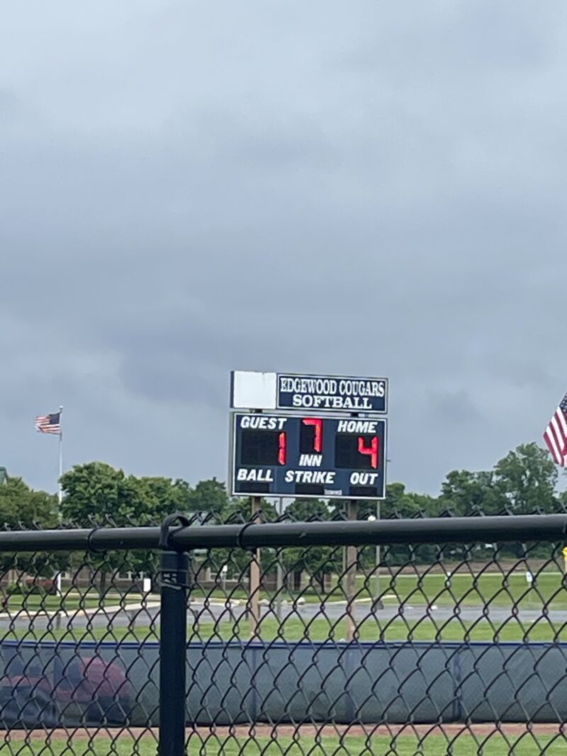 Image for the Tweet beginning: Edgewood softball with a 4-1
