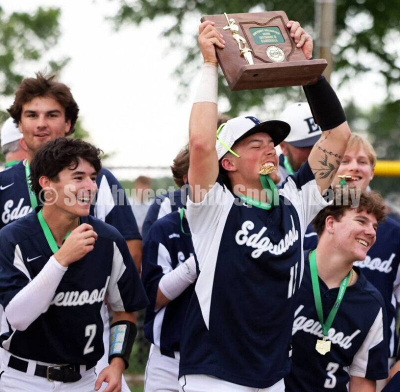 Image for the Tweet beginning: BASEBALL: Edgewood still on magical